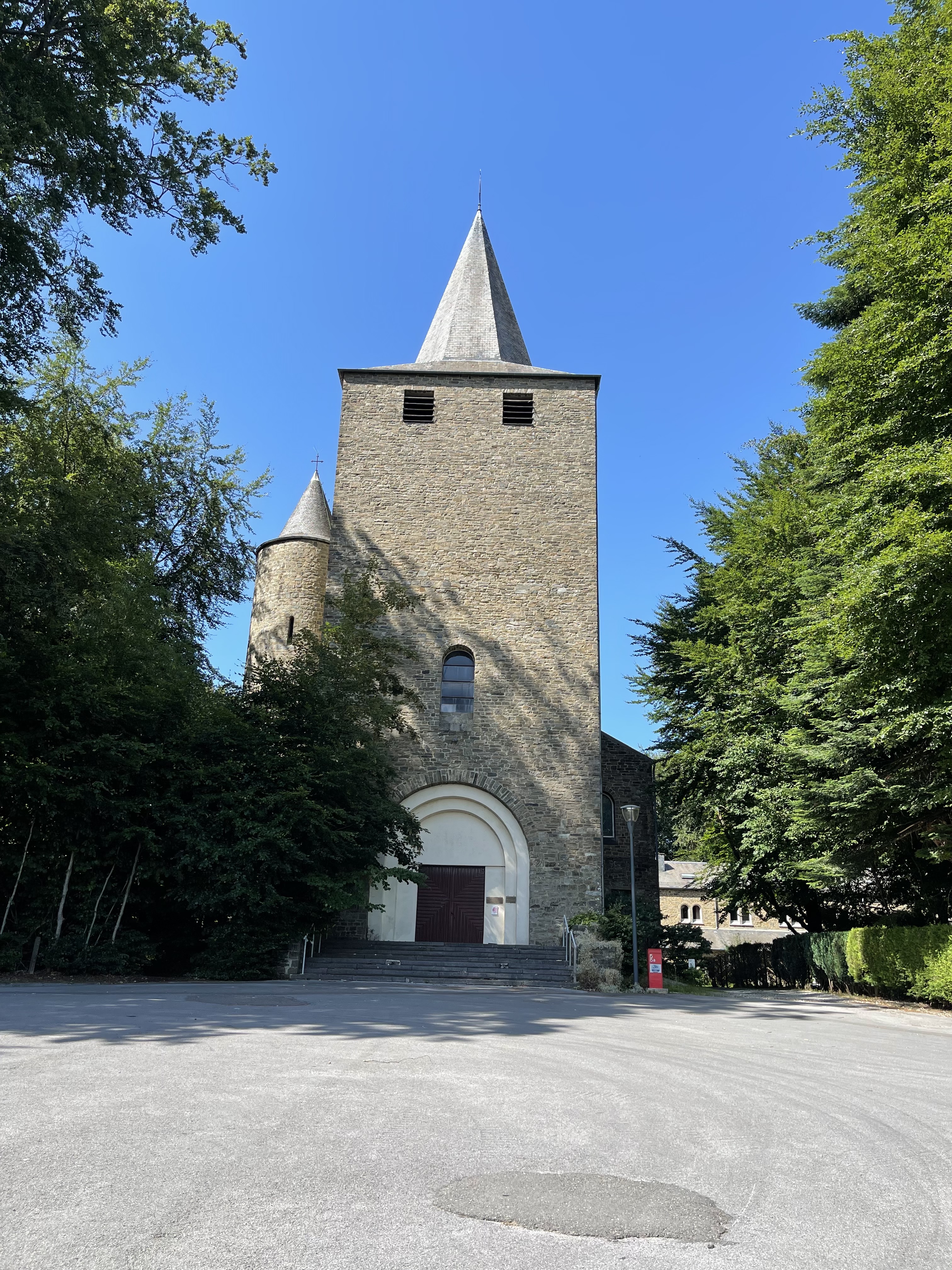 Église Notre-Dame de la Paix et de la Miséricorde